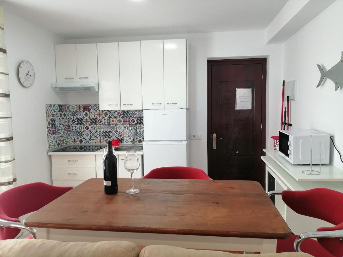 Apartamentos Empul " Tunidos House " Barbate Exterior foto